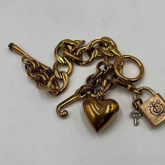 Juicy Couture Gold Tone Pave Padlock With Key Puff 3D Heart and J Charm Bracelet - Picture 8 of 8